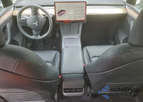 2024 Tesla Model Y z USA, uszkodzony, nr VIN 7SAYGDED8RA293792